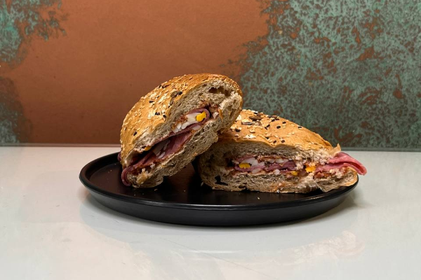 بوقلمون پستو